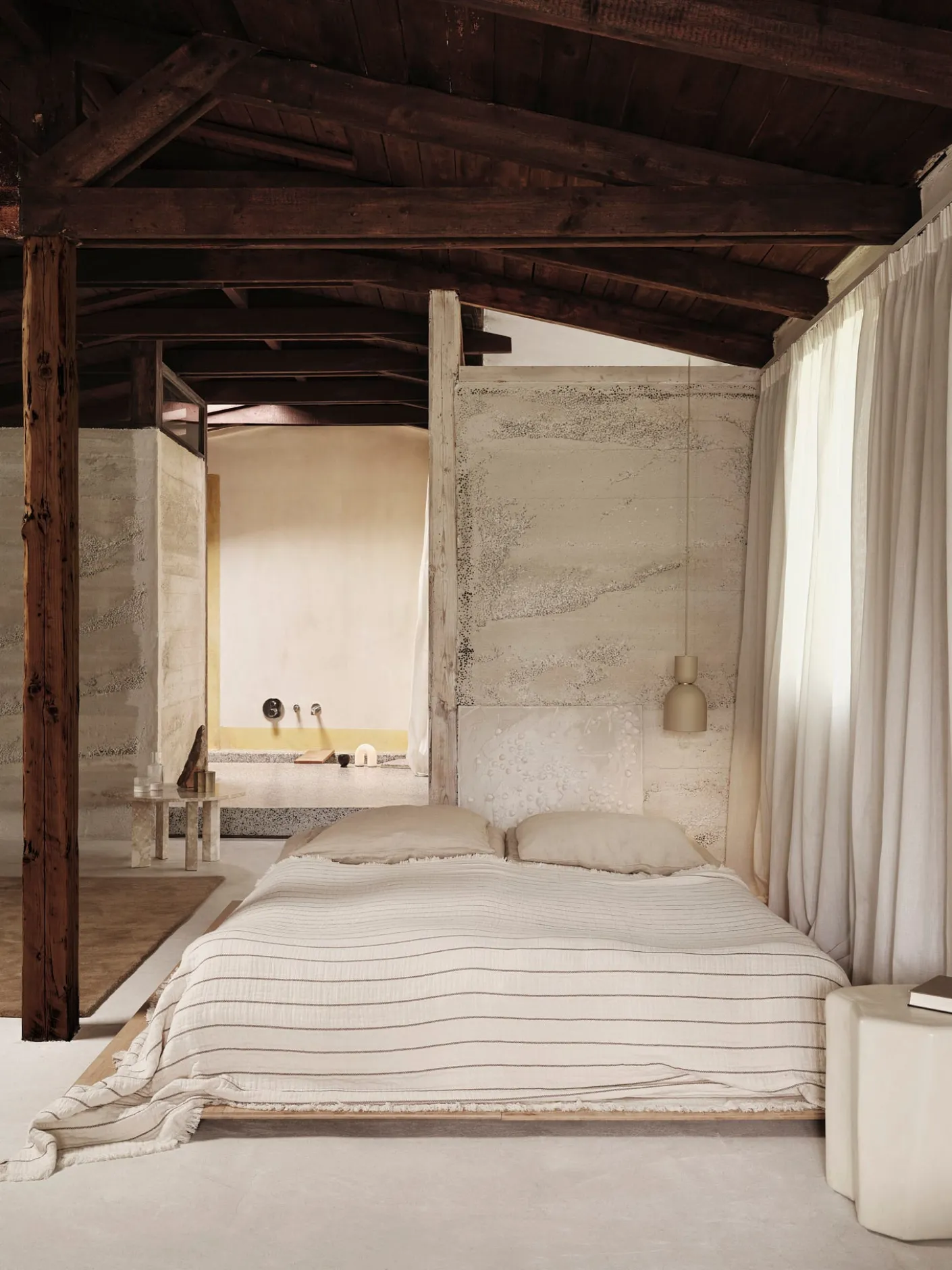 Aires Bedspread - Double