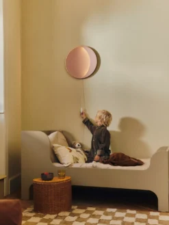 Neba Wall Lamp