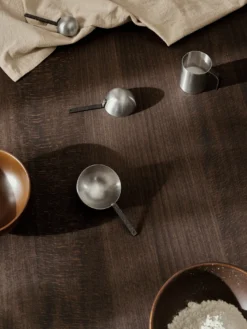 Obra Measuring Cup
