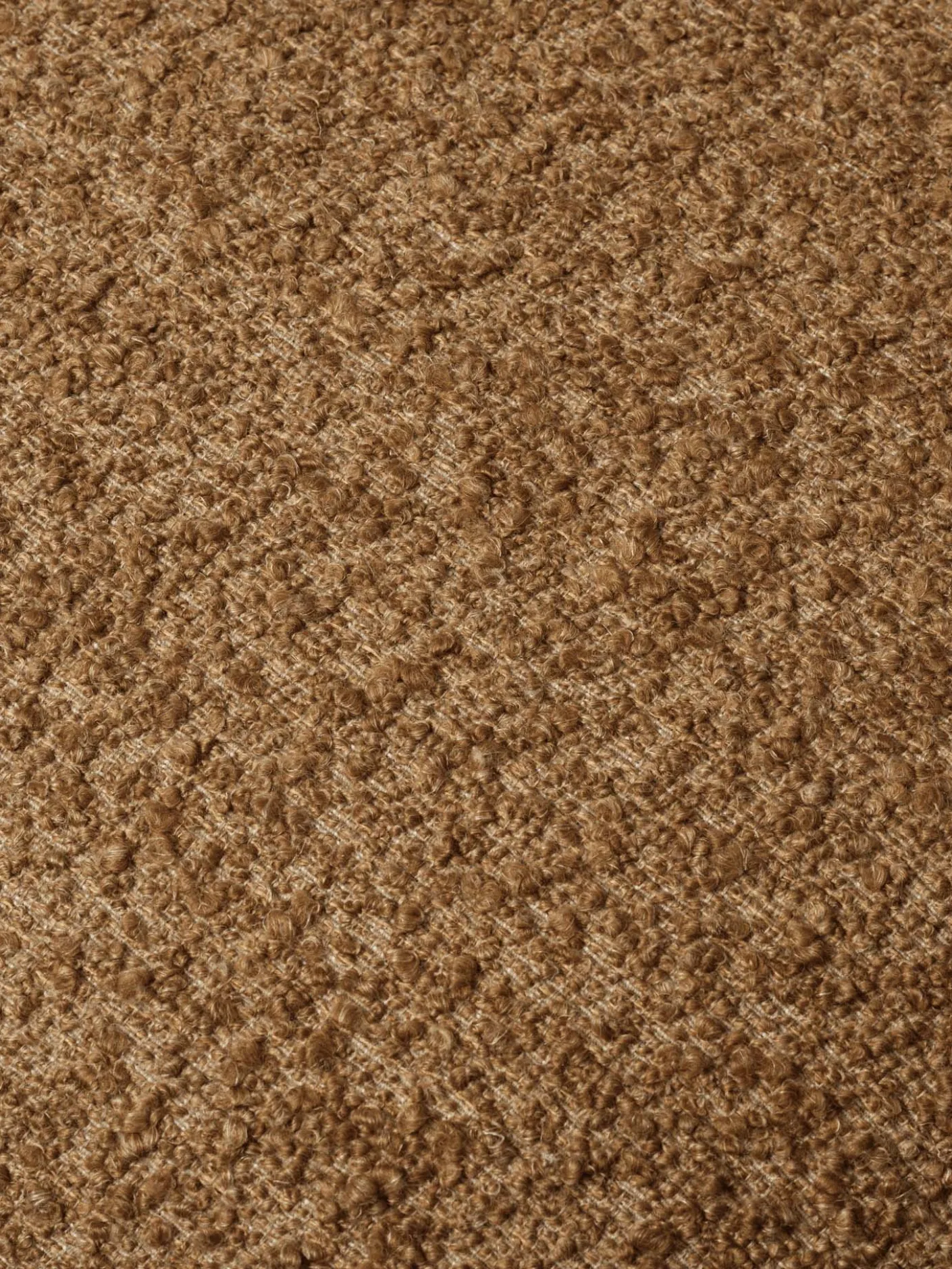Orbo Lounge Chair - Swivel - Raw Bouclé